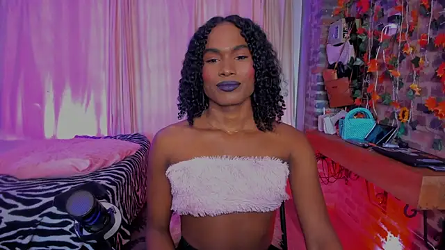 LaGoldenBitch online show from March 2026 06:45:02 PM