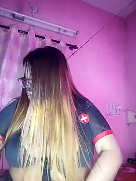 Bunnybush37 online show from February 2026 03:08:01 PM