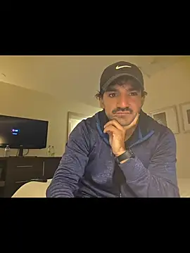 Snapshot of piggylatino chatting on December 2025 05:18:02 PM piggylatino online show from December 2025 05:18:02 PM