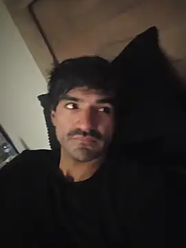 Snapshot of piggylatino chatting on December 2025 05:52:02 PM piggylatino online show from December 2025 05:52:02 PM