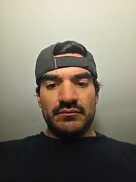 Snapshot of piggylatino chatting on December 2025 05:14:01 AM piggylatino online show from December 2025 05:14:01 AM