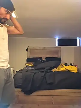 Snapshot of piggylatino chatting on February 2026 09:19:01 PM piggylatino online show from February 2026 09:19:01 PM