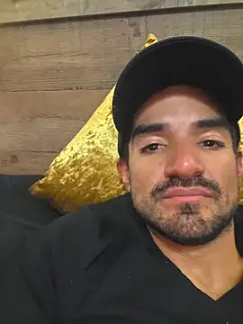 Snapshot of piggylatino chatting on March 2026 04:03:02 AM piggylatino online show from March 2026 04:03:02 AM