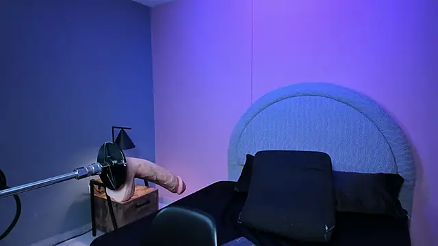 Sara rhoades online show from March 2026 07:42:01 PM