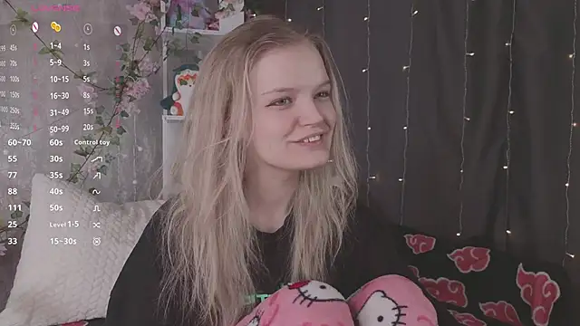 Snapshot of MicheleHonas chatting on March 2026 06:41:02 PM MicheleHonas online show from March 2026 06:41:02 PM