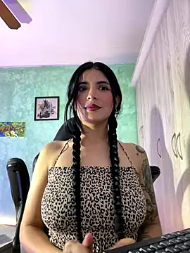 Cristal Cerati  online show from December 2025 10:40:02 PM