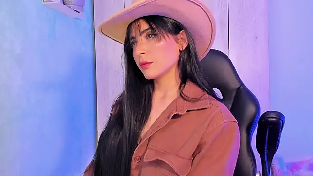 Snapshot of Cristal_Cerati_ chatting on February 2026 08:13:01 PM Cristal Cerati online show from February 2026 08:13:01 PM