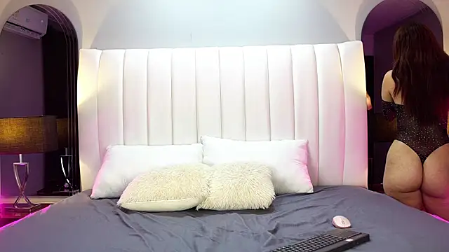 Snapshot of Abby_evans05 chatting on April 2026 12:27:01 PM Abby evans05 online show from April 2026 12:27:01 PM