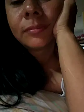 Snapshot of Aleja-198522 chatting on November 2025 01:51:01 PM Aleja-198522 online show from November 2025 01:51:01 PM