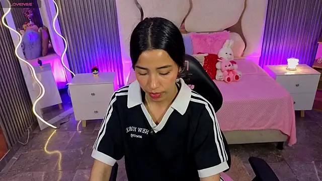 Snapshot of Joselyn_tay chatting on April 2026 12:36:01 PM Joselyn tay online show from April 2026 12:36:01 PM