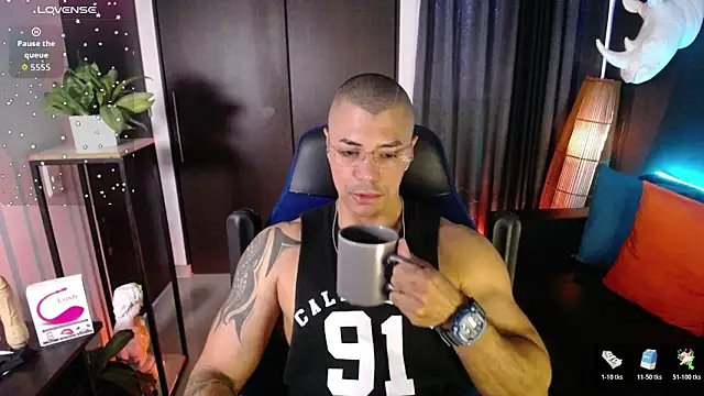 Snapshot of Zed_ferrer chatting on June 2026 08:33:01 PM Zed ferrer online show from June 2026 08:33:01 PM
