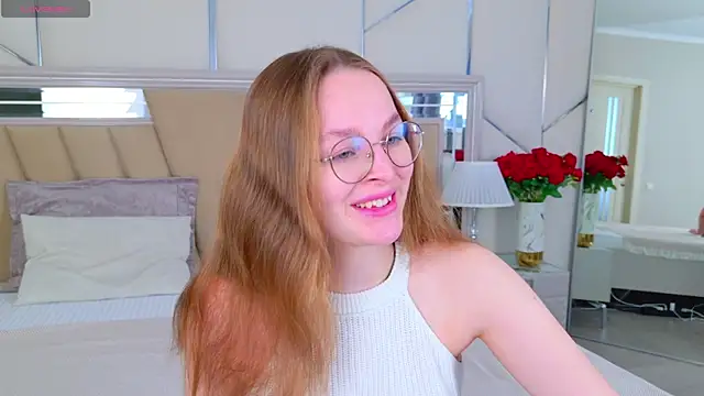 Snapshot of MadisonSmitt chatting on April 2026 05:03:02 AM MadisonSmitt online show from April 2026 05:03:02 AM