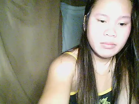 mia kittykitty online show from November 2025 06:18:02 PM