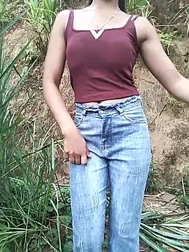gugu0022 online show from June 2026 11:00:01 AM