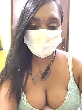 Dharshini98 online show from March 2026 05:53:02 PM