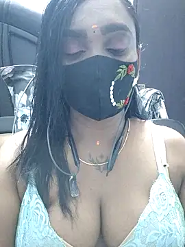 Dharshini98 online show from March 2026 06:45:02 PM