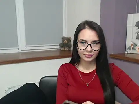 divina kira online show from November 2025 07:54:01 AM