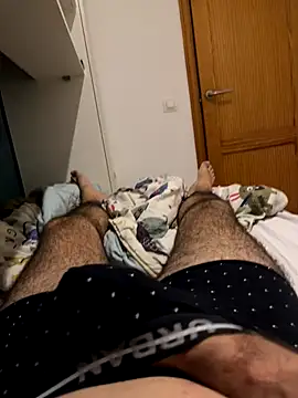 Snapshot of Yannick04 chatting on November 2025 12:38:02 AM Yannick04 online show from November 2025 12:38:02 AM