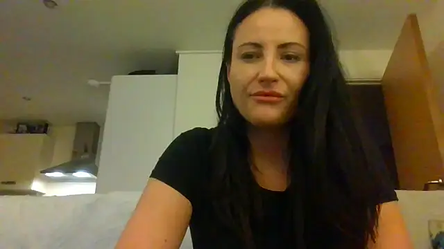 jasmine38england online show from May 2026 10:04:01 PM