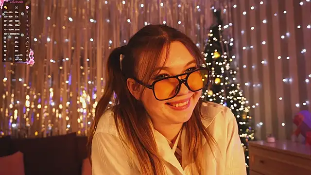 Snapshot of cheeky_cherry_ chatting on January 2026 05:04:01 PM cheeky cherry online show from January 2026 05:04:01 PM