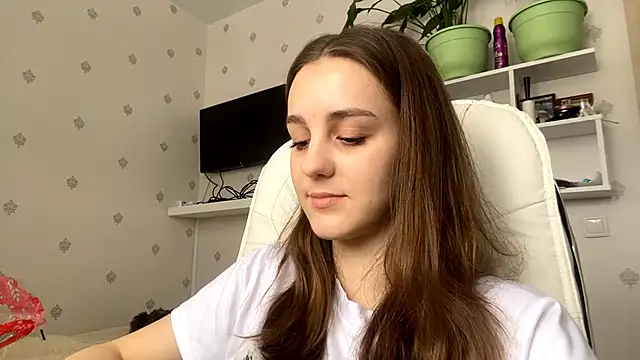 Snapshot of SweetieKatie chatting on February 2026 12:26:01 PM SweetieKatie online show from February 2026 12:26:01 PM