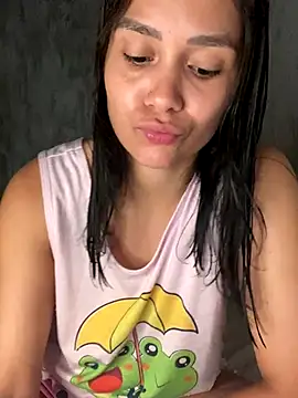 carolsapequinha online show from December 2025 11:56:01 PM