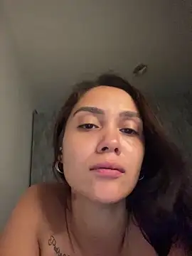 carolsapequinha online show from April 2026 05:07:02 AM