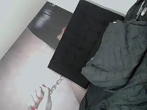 TAYLOR S7 online show from November 2025 10:37:02 AM