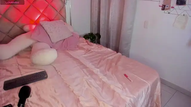 Snapshot of Sweettpepper25 chatting on November 2025 11:16:01 PM Sweettpepper25 online show from November 2025 11:16:01 PM