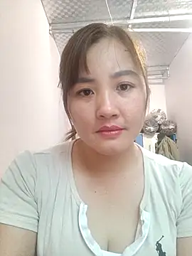 Little-Red123 online show from November 2025 12:49:02 AM