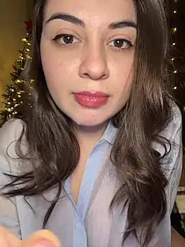 Lovynna online show from December 2025 08:15:02 PM