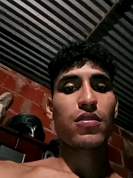 Snapshot of FlacoSadico chatting on November 2025 04:06:02 AM FlacoSadico online show from November 2025 04:06:02 AM