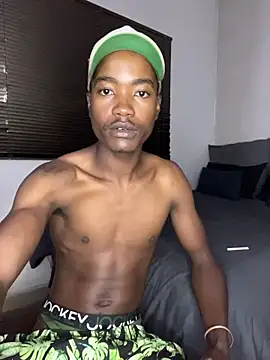 Snapshot of Boytoy_BigD chatting on February 2026 10:06:01 PM Boytoy BigD online show from February 2026 10:06:01 PM