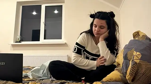 ArielleLeitao online show from November 2025 03:11:02 PM