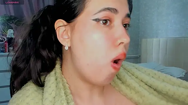 Snapshot of Diara_1an chatting on April 2026 04:39:01 AM Diara 1an online show from April 2026 04:39:01 AM