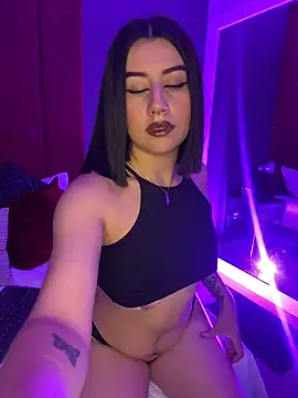 GinebraBelucci online show from November 2025 02:10:01 AM