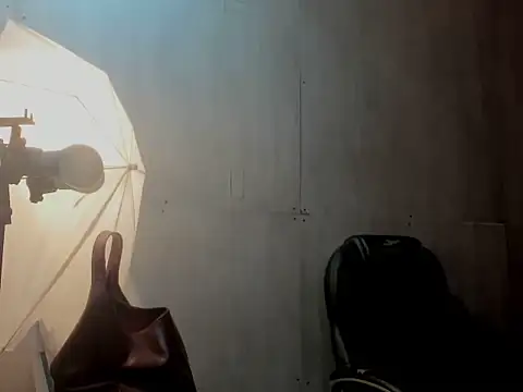 GinebraBelucci online show from November 2025 12:43:01 AM