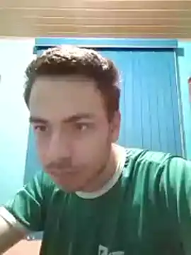 Snapshot of Vinicius_Ribas42 chatting on January 2026 11:42:02 PM Vinicius Ribas42 online show from January 2026 11:42:02 PM