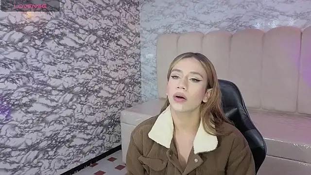 Snapshot of Evy_Luxx_v chatting on February 2026 03:43:01 AM Evy Luxx v online show from February 2026 03:43:01 AM