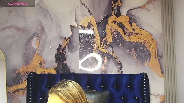 Evy Luxx v online show from April 2026 08:20:02 PM