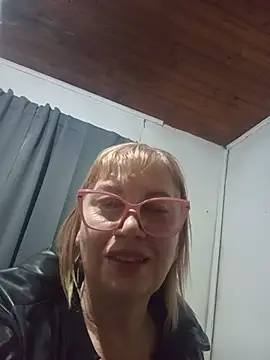 Snapshot of SexyMilf1211 chatting on July 2026 12:22:02 PM SexyMilf1211 online show from July 2026 12:22:02 PM