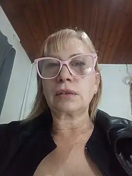 Snapshot of SexyMilf1211 chatting on July 2026 02:54:01 PM SexyMilf1211 online show from July 2026 02:54:01 PM