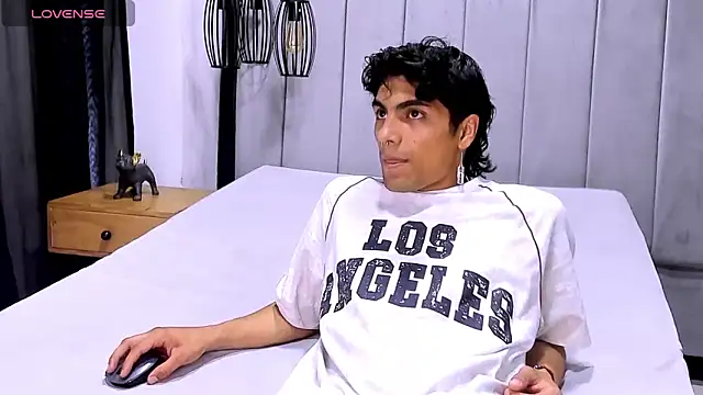 MattFiore online show from November 2025 11:53:02 AM