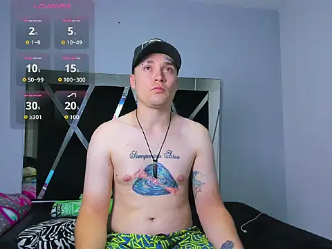 Snapshot of maxxgalacticus chatting on November 2025 06:18:02 PM maxxgalacticus online show from November 2025 06:18:02 PM