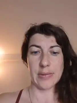Jo LieLive online show from June 2026 07:51:02 PM