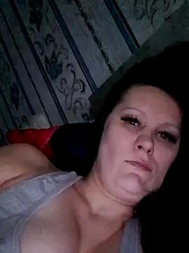 Snapshot of RomiTreats chatting on November 2025 12:02:02 PM RomiTreats online show from November 2025 12:02:02 PM