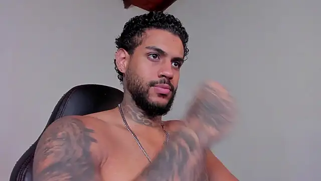 LuigiVitale 1 online show from February 2026 01:21:01 AM