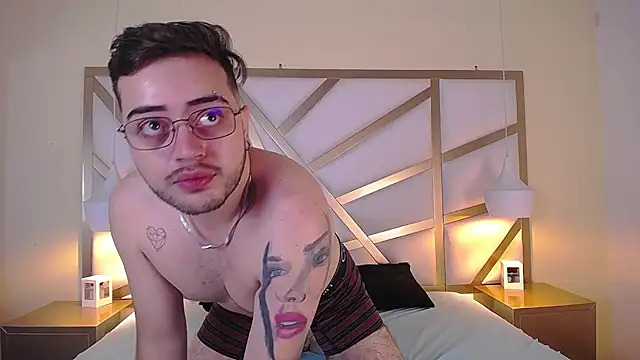 Ethan Greys online show from December 2025 04:11:02 AM