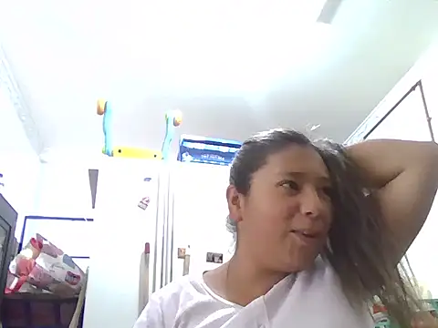 marcelaxxxl online show from November 2025 01:23:01 PM