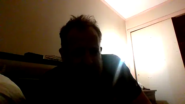 Snapshot of Mikey40wv chatting on November 2025 11:32:02 PM Mikey40wv online show from November 2025 11:32:02 PM